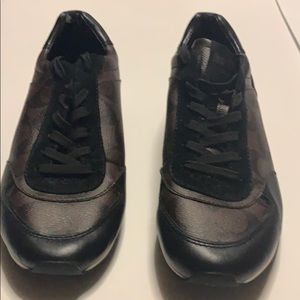 Women’s coach shoes
